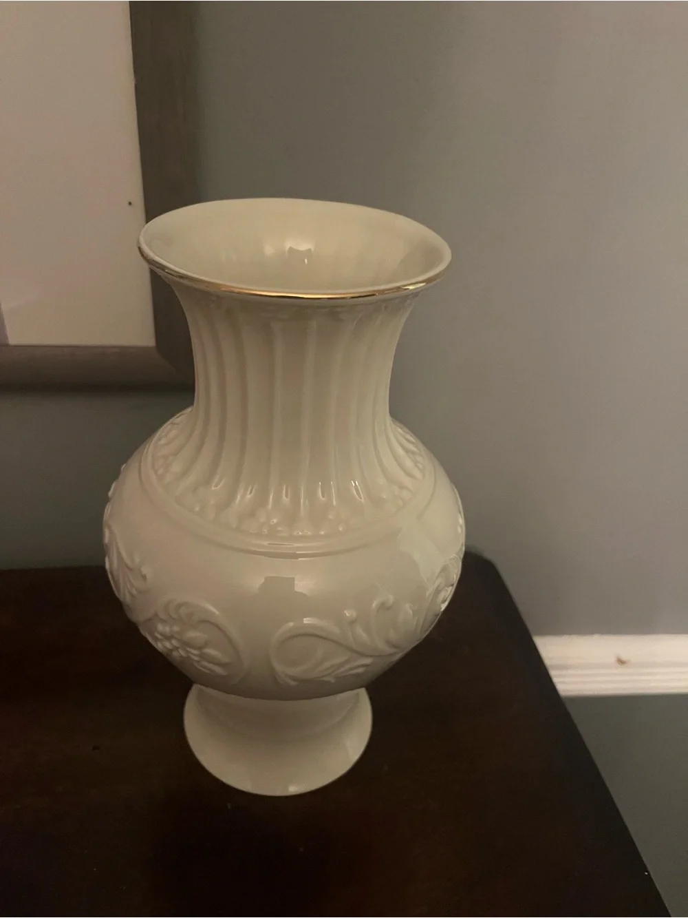 Vintage Lenox Classic Ivory Porcelain Fluted Swirl Urn Vase 9 Inch Gold Trim